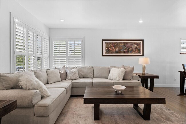 Foto del edificio - Modern South Denver Gem Available Now!!!