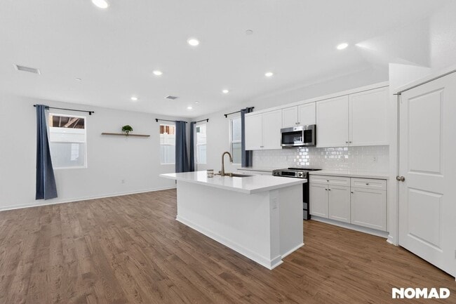 Foto del edificio - 26648 Jonquil Ave