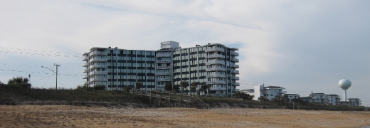 Foto del edificio - Nautilus Condominum