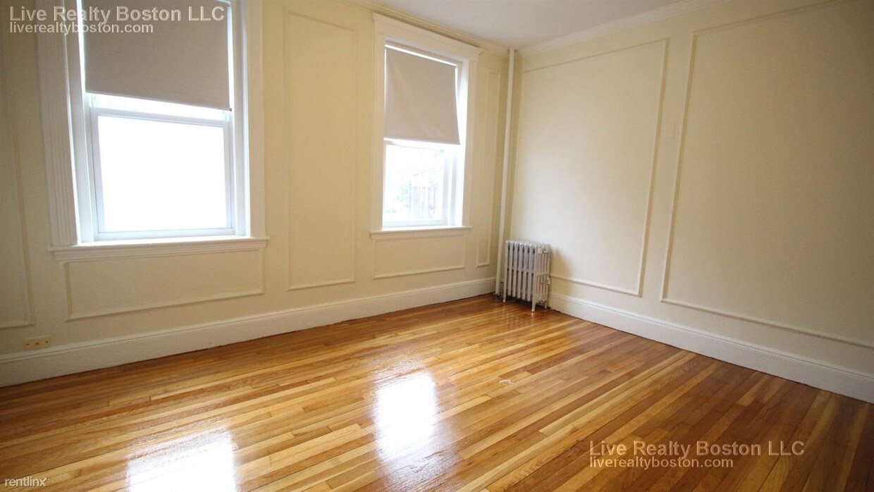 Building Photo - 15 Vinal St