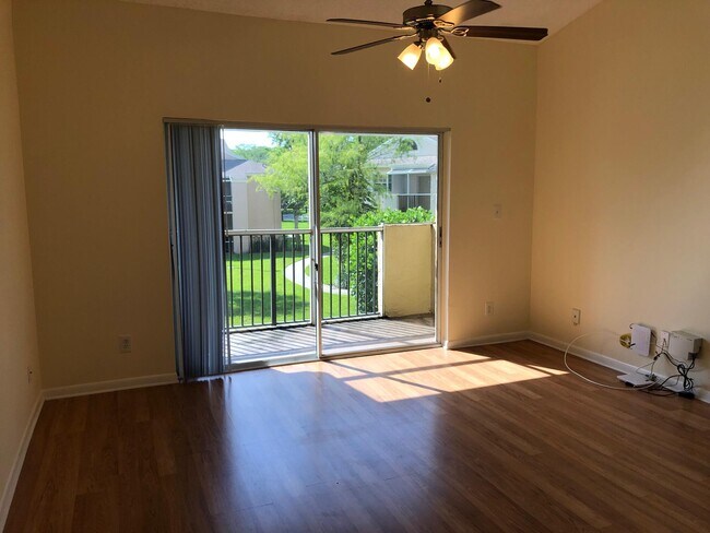 Foto del edificio - 880 Cypress Park Way
