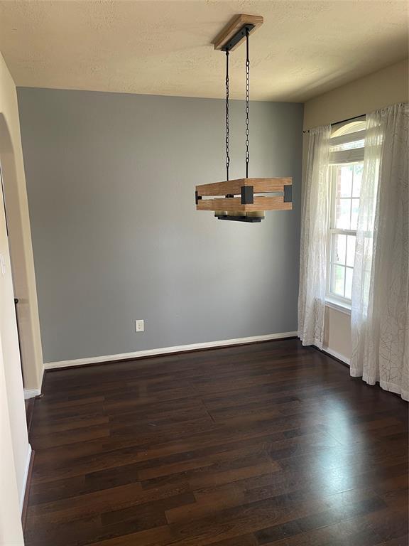 Foto del edificio - 21327 Lily Springs Dr
