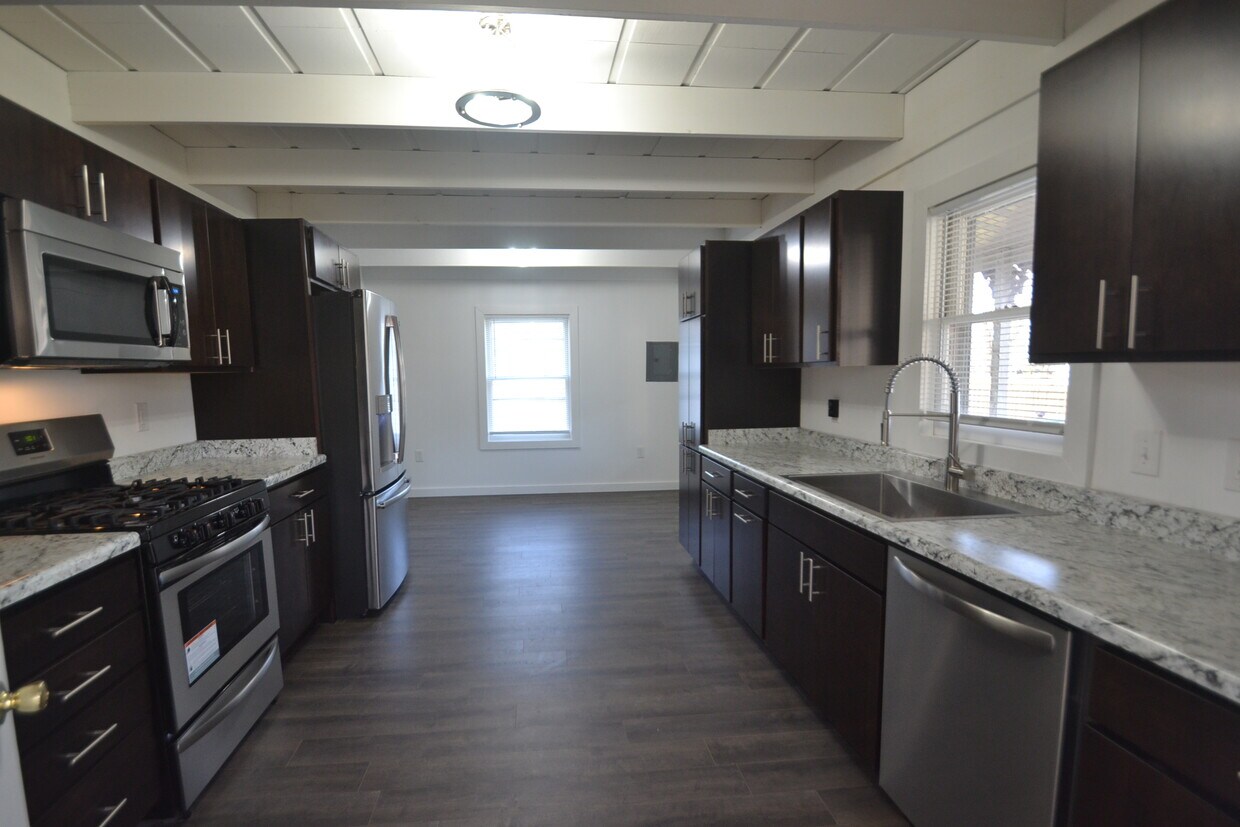 215 S 9th St, Chesterton, IN 46304 House Rental in Chesterton, IN