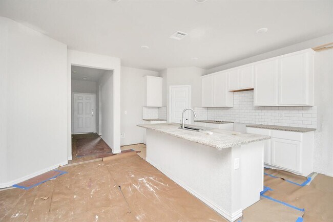 Building Photo - 27011 Beacon Glen Dr