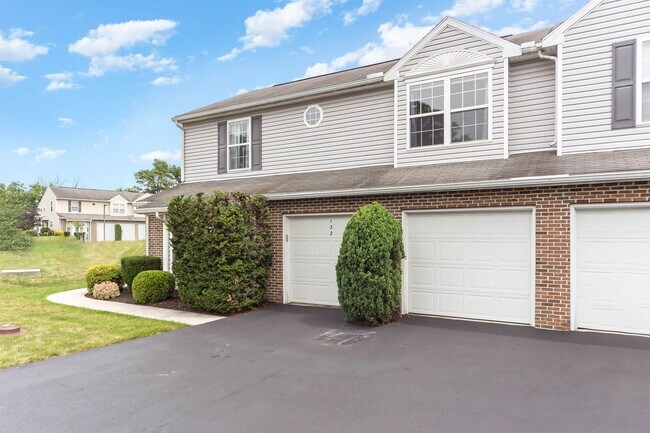 Foto del edificio - 132 Peregrine Ln