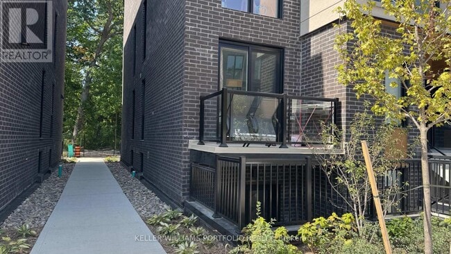 Building Photo - 172 Clonmore Dr