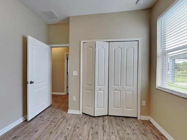 Foto del edificio - 2724 Carrickton Cir