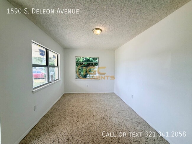 Building Photo - 1590 S Deleon Ave