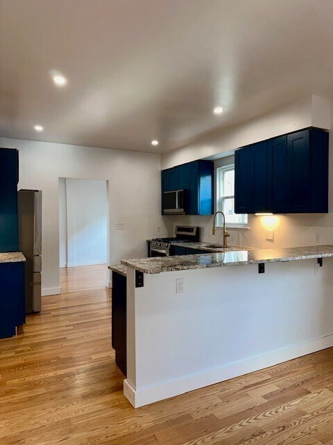 Building Photo - 29 Catherine St