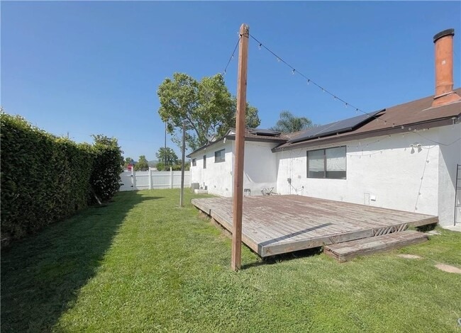 Building Photo - 15100 Dunton Dr
