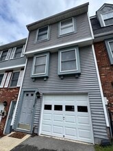Building Photo - 207 Shadowlawn Cir
