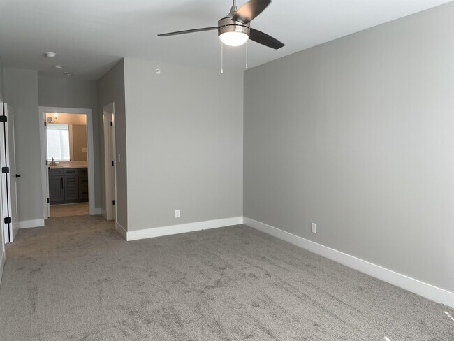 Foto del edificio - 106 Morning Glory Ct