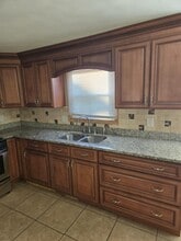 Building Photo - 144 Osgood Ave