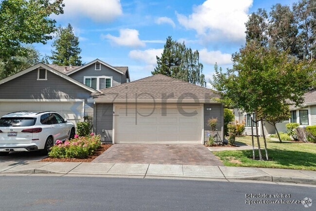 Building Photo - 871 Praderia Cir