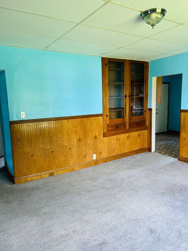 Foto del edificio - Large 4 Bedroom Single Family Home