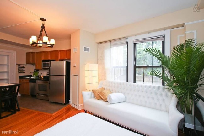 Foto del edificio - 1613 Harvard St NW