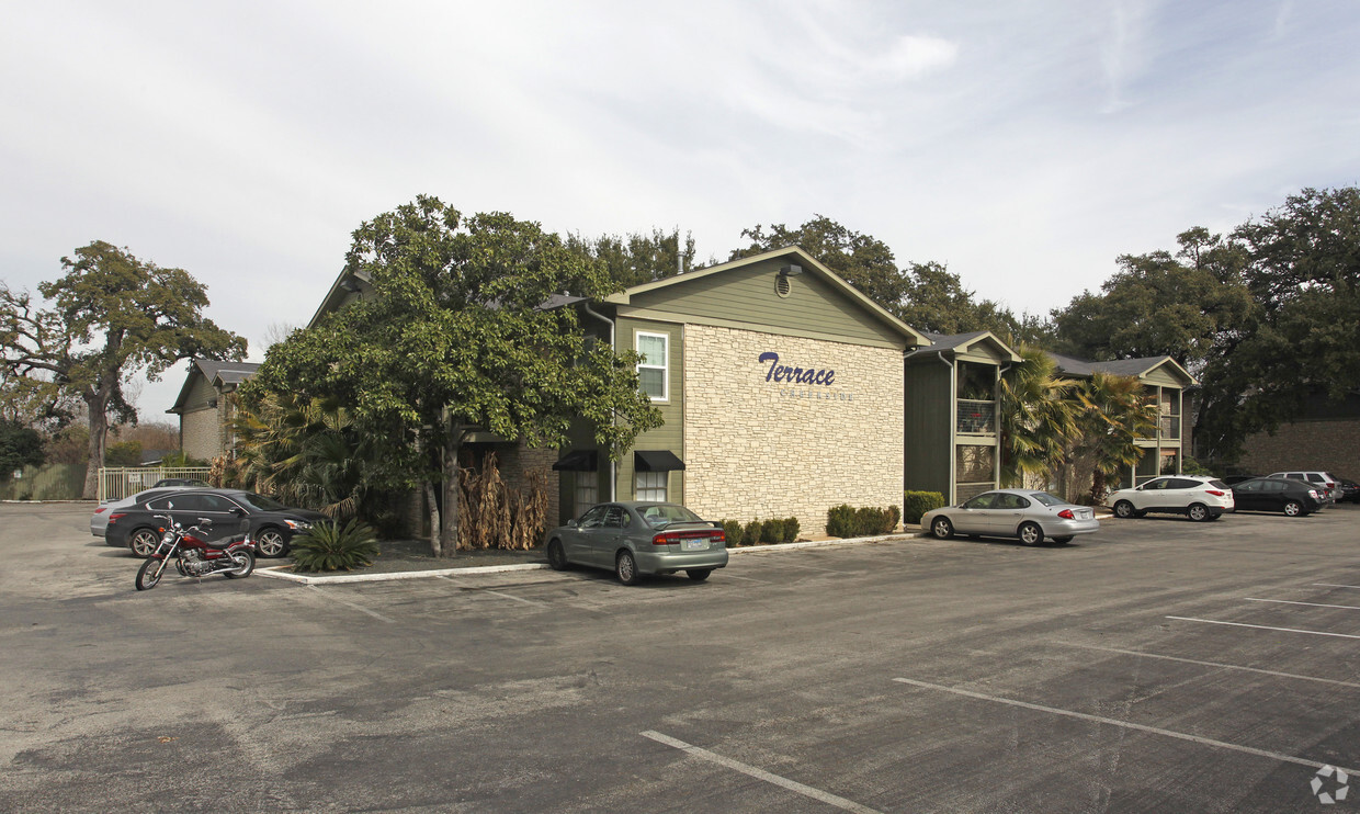 Primary Photo - Creekside Terrace