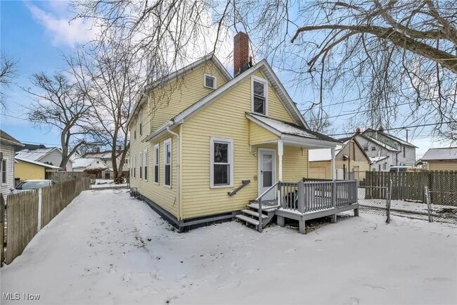 Foto del edificio - 3124 W 11th Pl