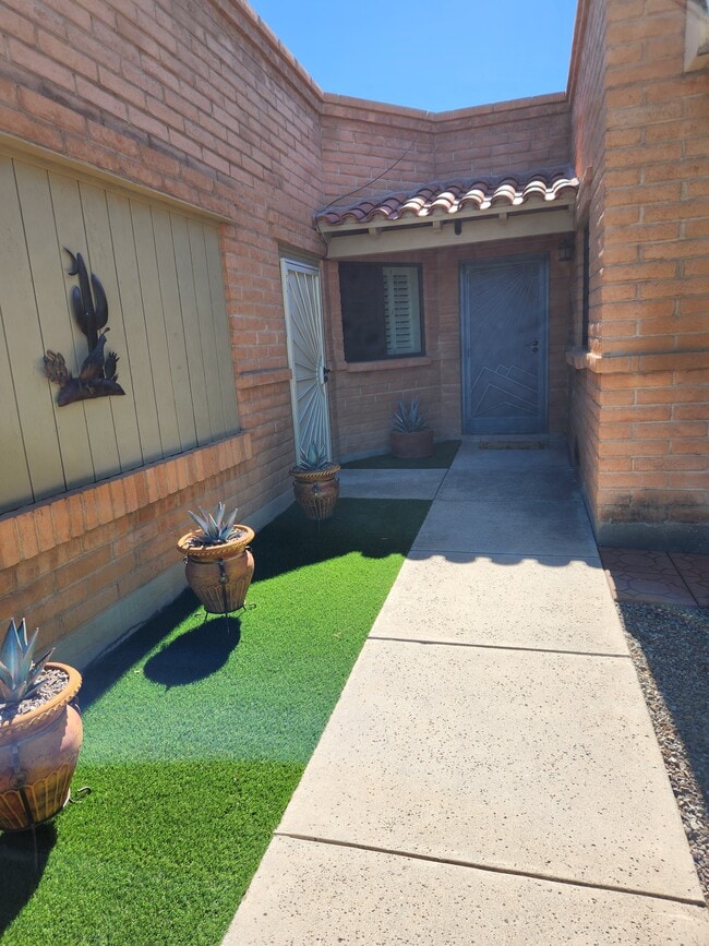 Foto del edificio - 21 W Roma Dr