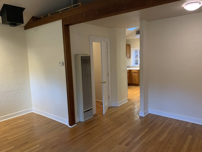 Building Photo - 55 Homer Ln