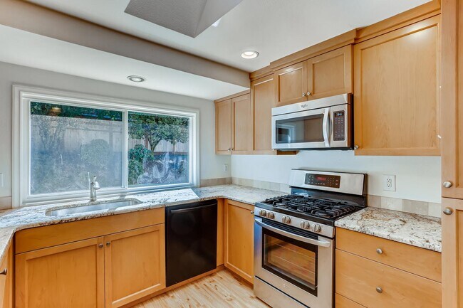 Foto del edificio - 6728 128th Ave SE