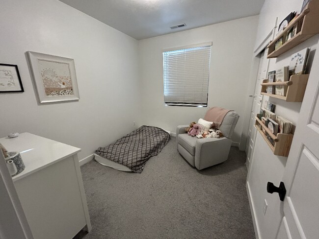 Foto del edificio - 778 W Bronze Leaf Rd