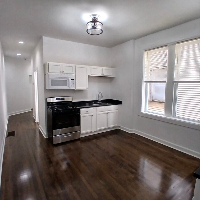 Foto del edificio - 4058 W Hirsch St