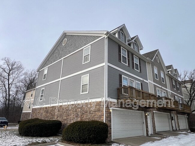 Foto del edificio - 1104 Flagstone Ln