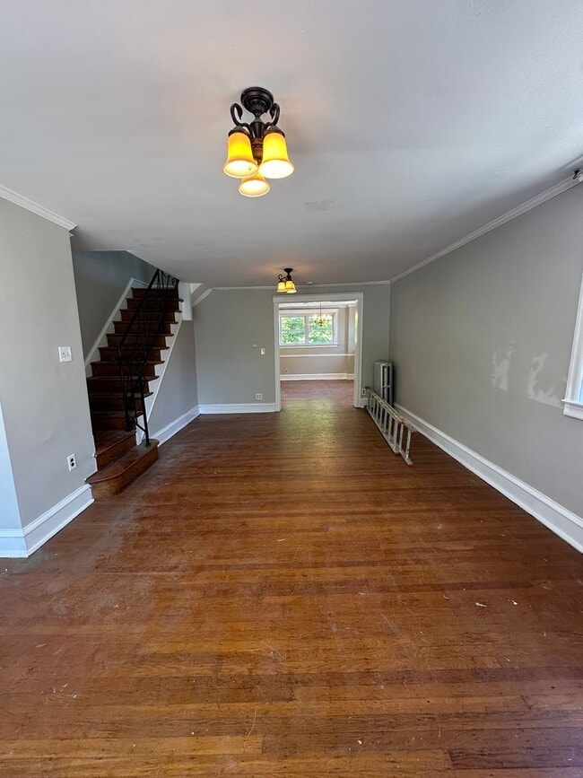 Building Photo - 3 Bed/2 Bath Available in Upper Darby