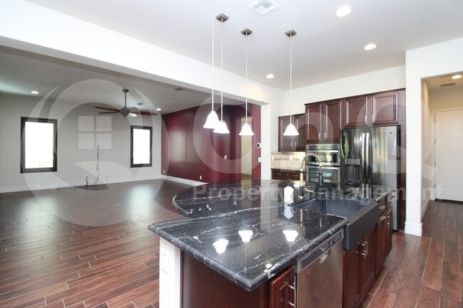 Foto del edificio - 26756 W Piute Ave