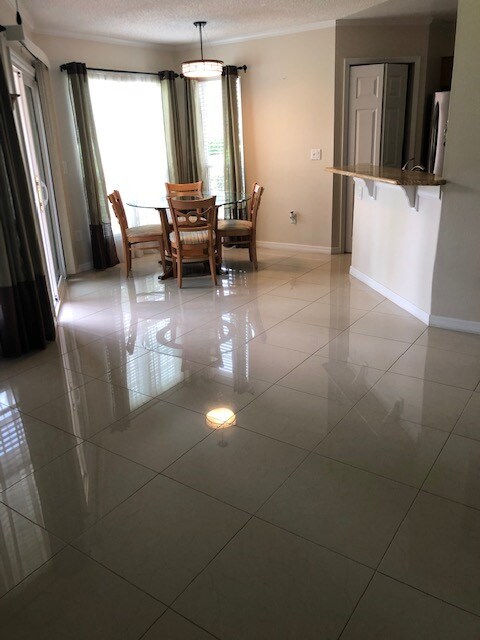 Foto del edificio - 4817 Brighton Terrace