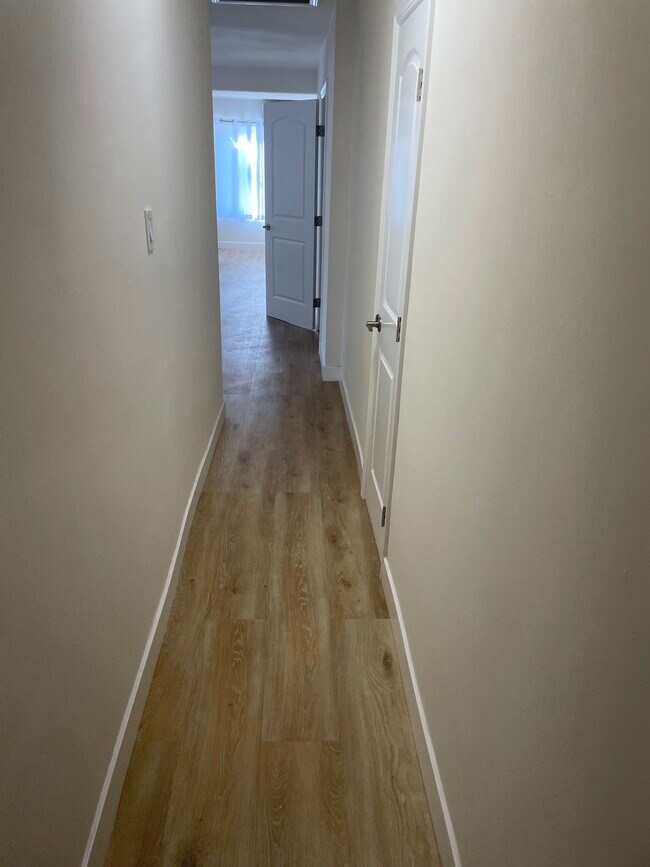 Foto del edificio - 1435 W 53rd St