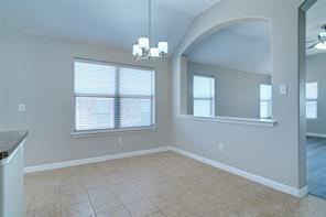 Building Photo - 112 Ravinia Ct