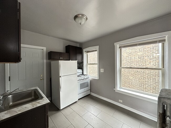 Foto del edificio - 4027 W Melrose St