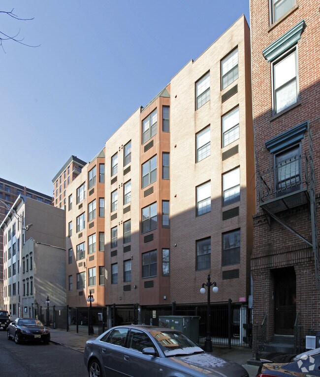 652 1st St, Hoboken, NJ 07030 Apartments Hoboken, NJ