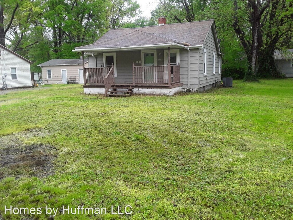 2715 S Alvord Blvd, Evansville, IN 47714 House Rental in Evansville