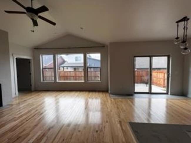 Foto del edificio - Beautiful single-level  home in Bozeman