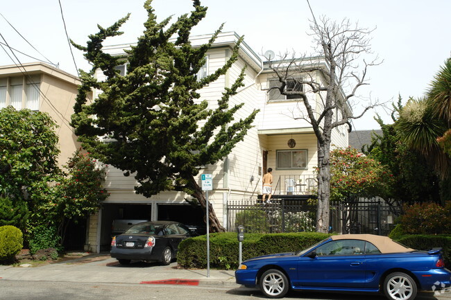 Building Photo - 2009-2011 Haste St