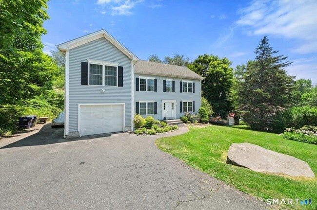 Building Photo - 5 Main Dr