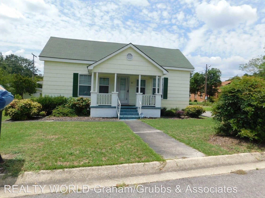 Primary Photo - 2 br, 1 bath House - 21 Third Street