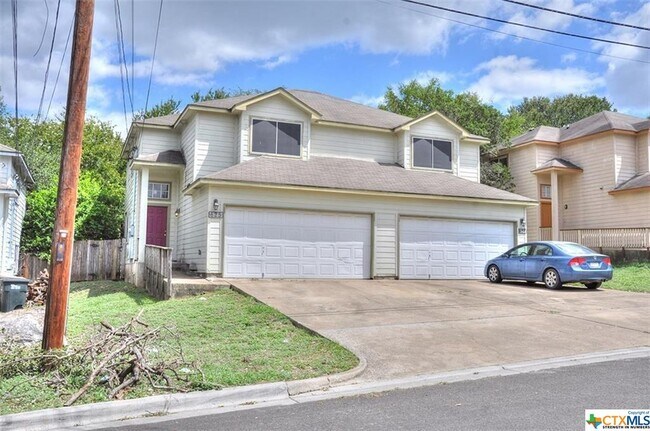 Foto del edificio - 825 Sagewood Trail