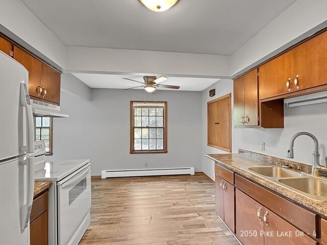 Building Photo - 2050 Pike Lake Dr