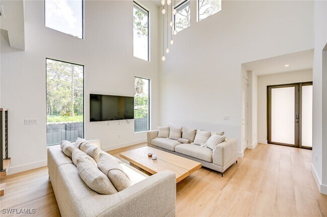 Foto del edificio - 3384 Canal St