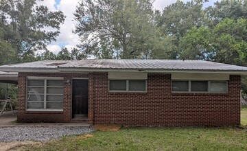 Building Photo - 1110 Valley Forge Rd