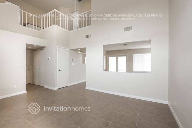 Foto del edificio - 1423 Desert Ridge Ave