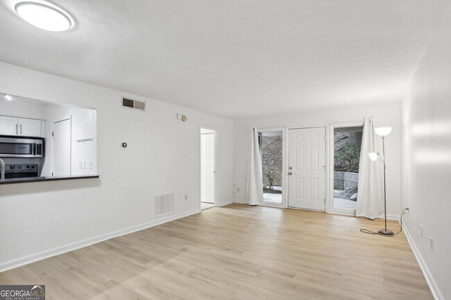 Foto del edificio - 1150 Collier Rd NW