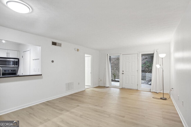 Building Photo - 1150 Collier Rd NW