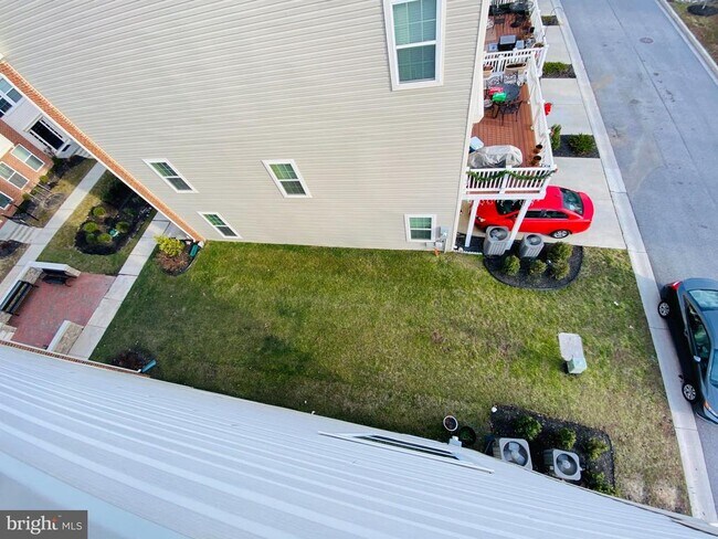 Foto del edificio - 7014 Foxton Way