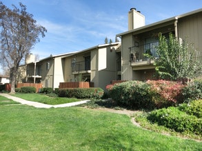 Building Photo - Hidden Place Apartments