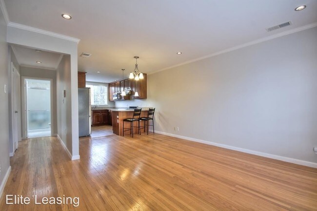 Building Photo - 1162 Goettingen St